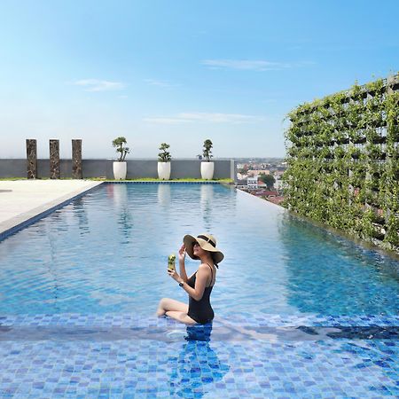 Novotel Suites Yogyakarta Malioboro Εξωτερικό φωτογραφία