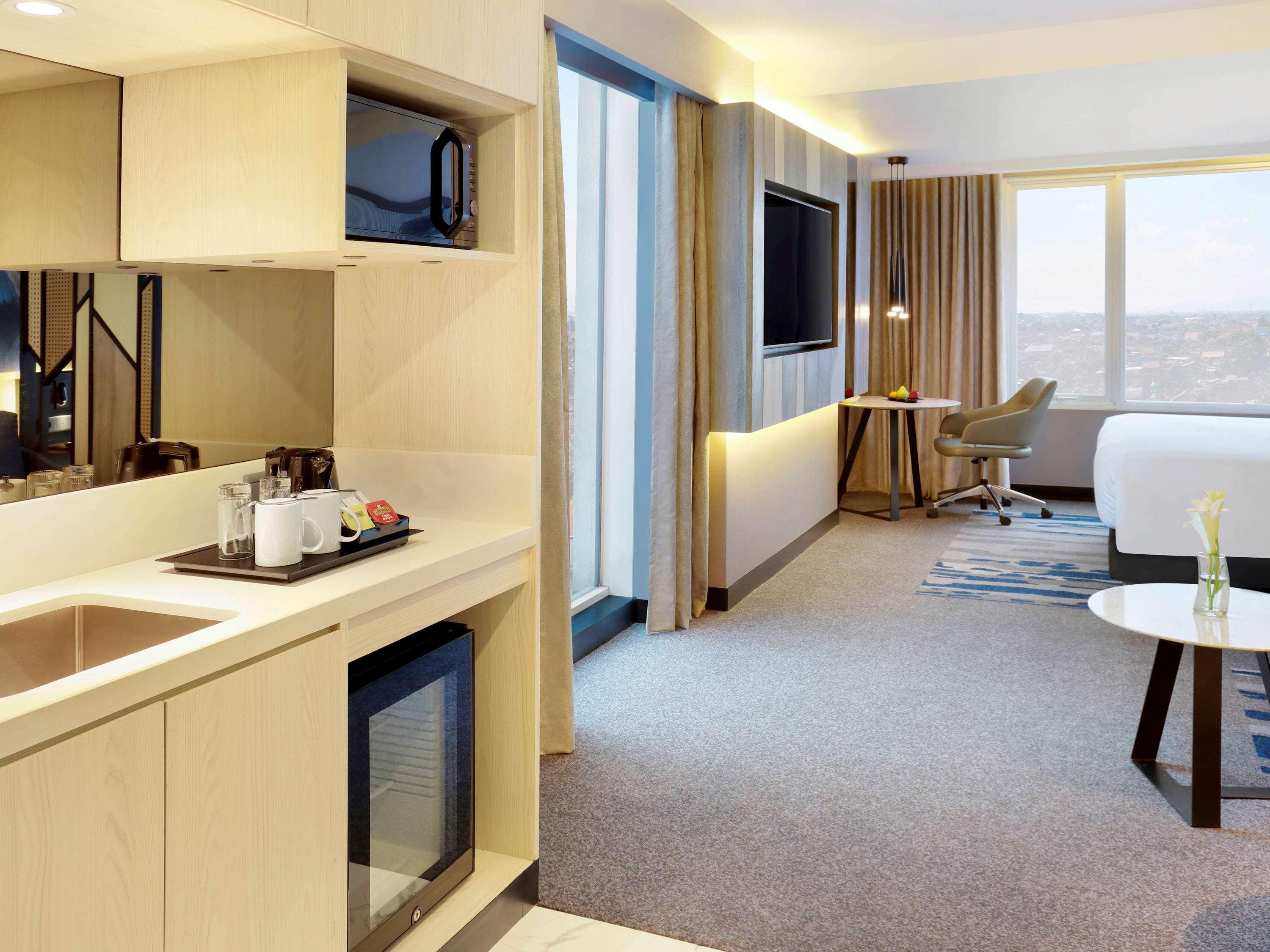 Novotel Suites Yogyakarta Malioboro Εξωτερικό φωτογραφία