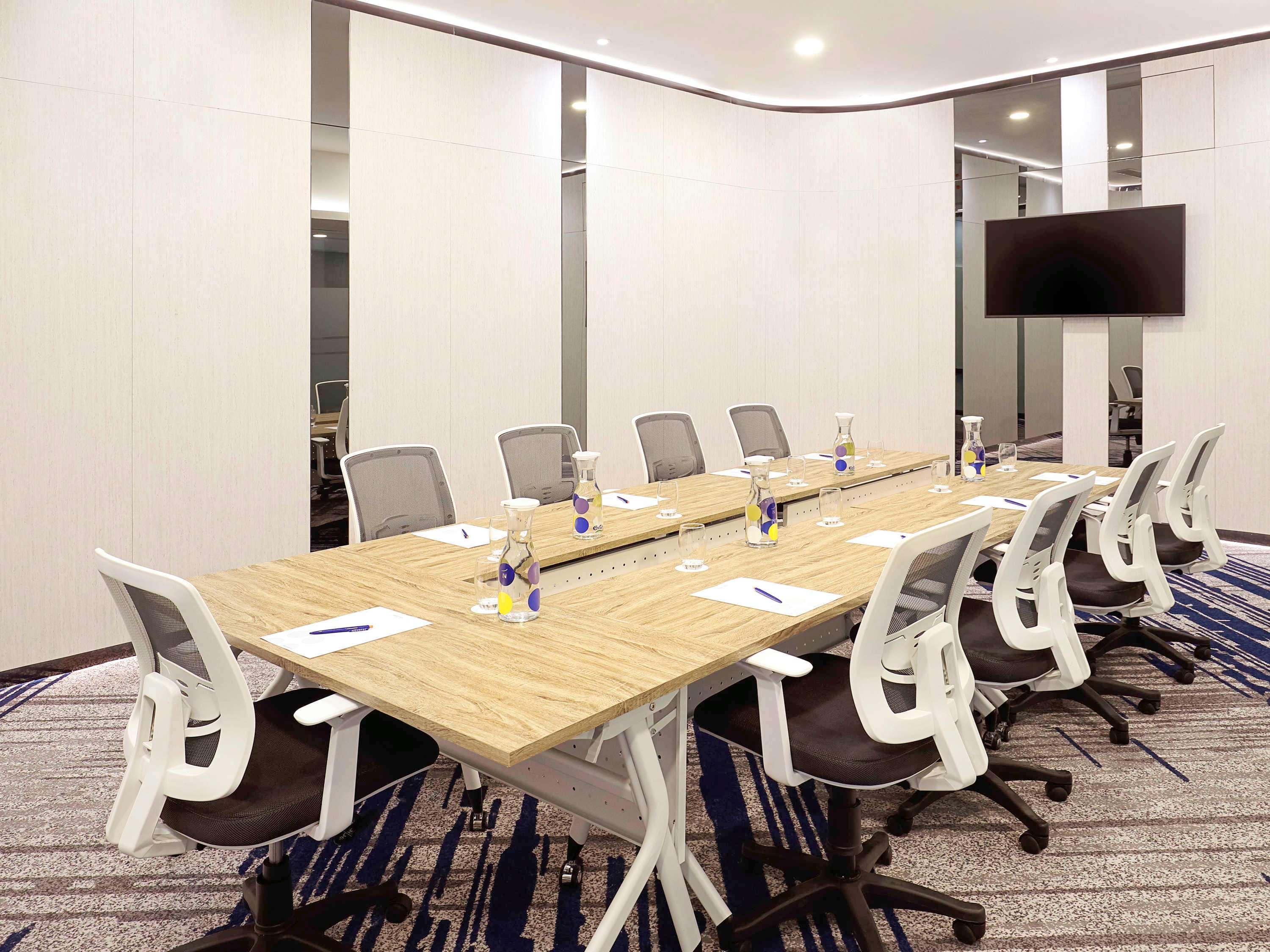 Novotel Suites Yogyakarta Malioboro Εξωτερικό φωτογραφία