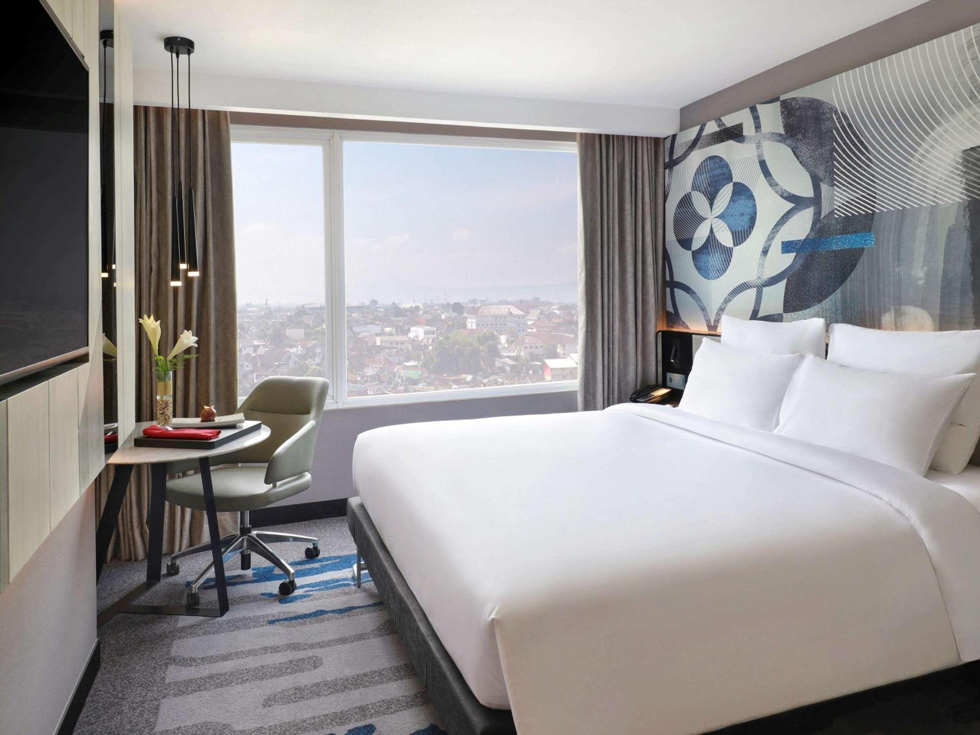 Novotel Suites Yogyakarta Malioboro Εξωτερικό φωτογραφία
