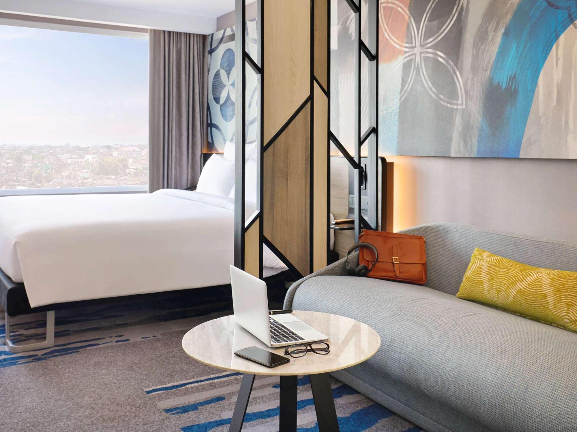 Novotel Suites Yogyakarta Malioboro Εξωτερικό φωτογραφία