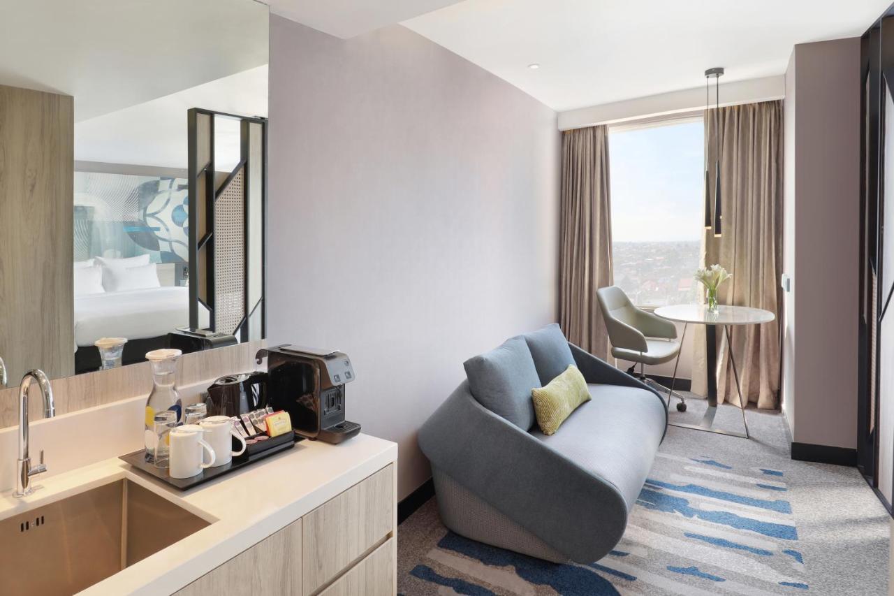 Novotel Suites Yogyakarta Malioboro Εξωτερικό φωτογραφία